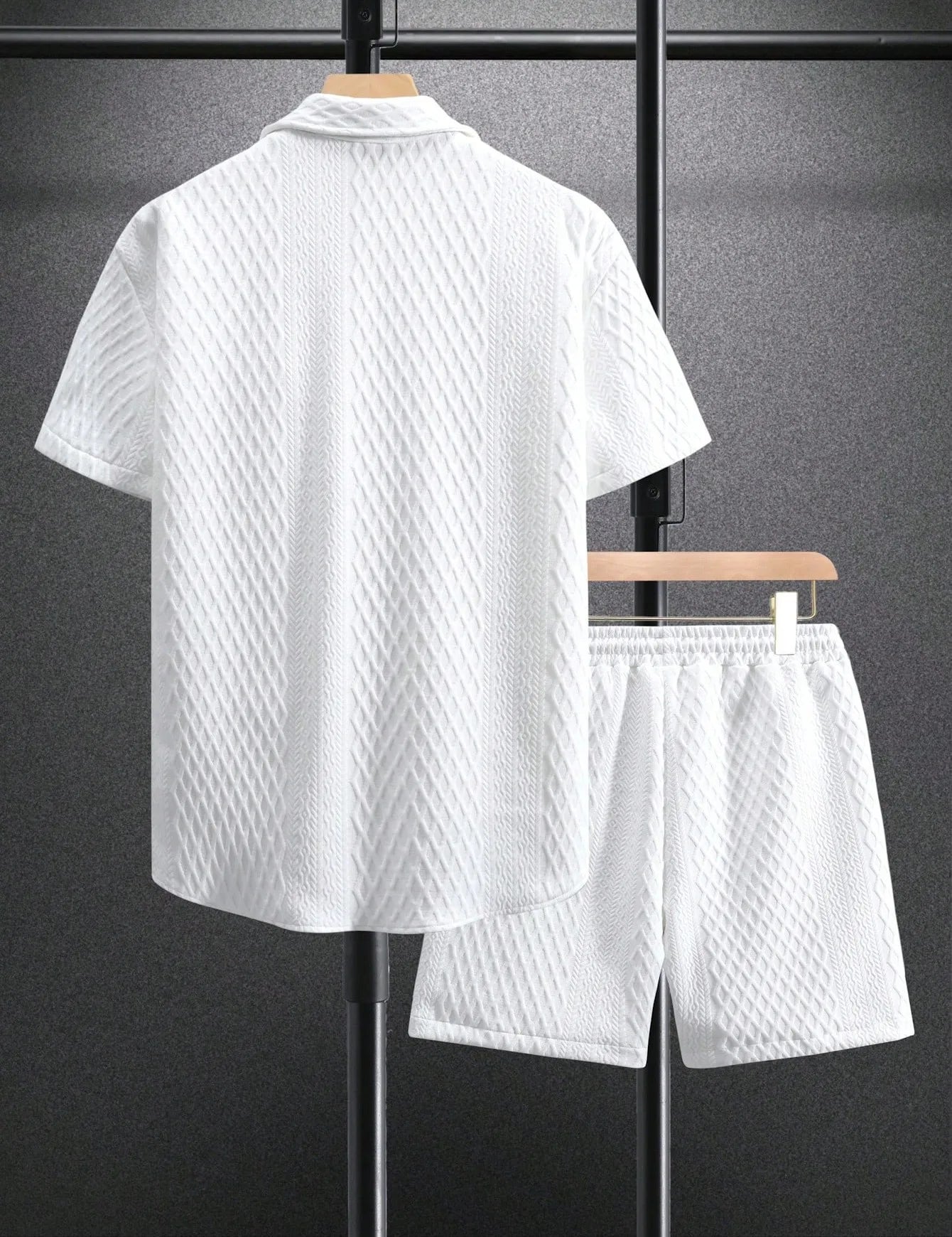 Ensemble chemise à manches courtes texturée et short pour homme Ensemble décontracté deux pièces Vêtements de rue légers pour l'été